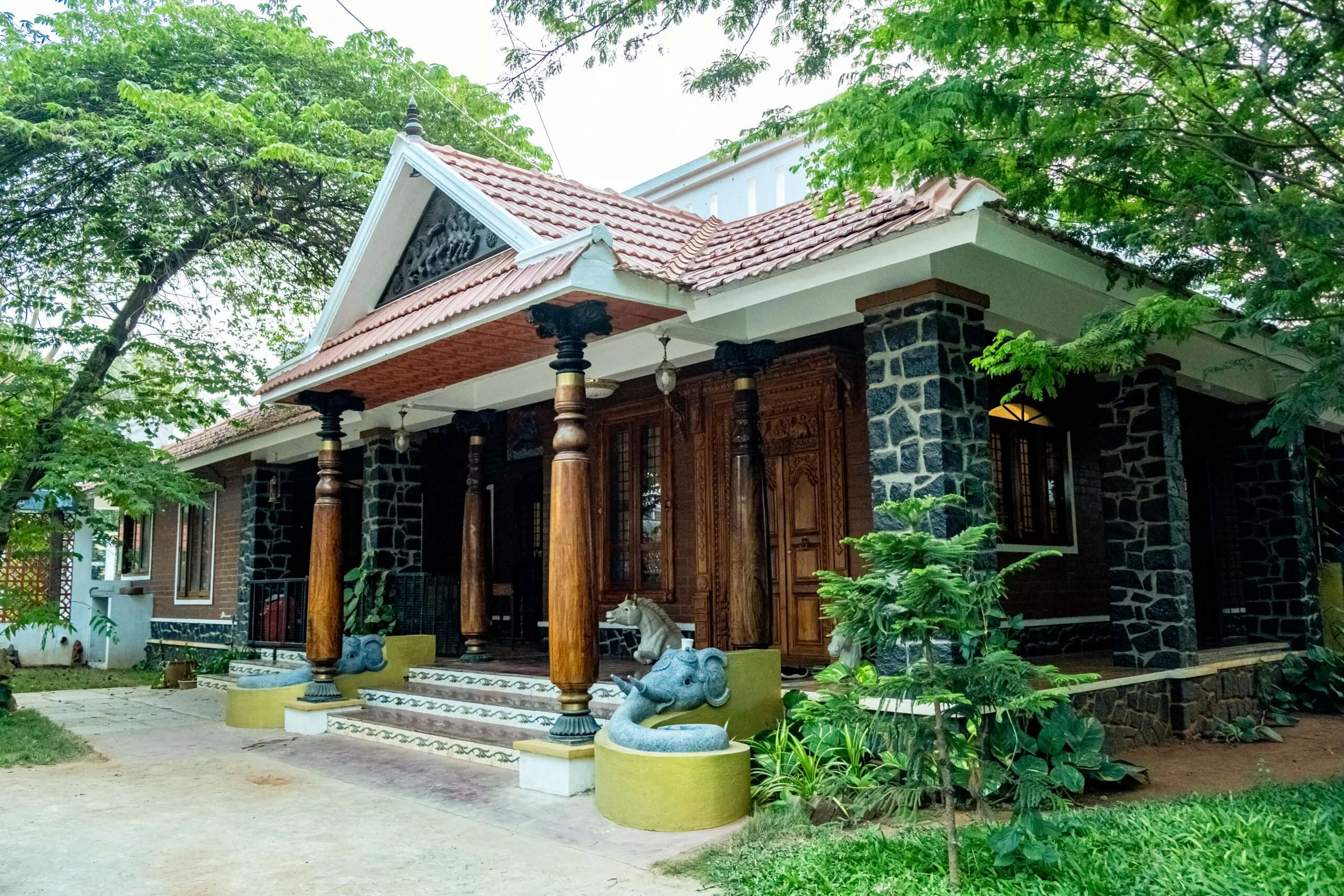 Heritage Villa Main Entrance & Verandah